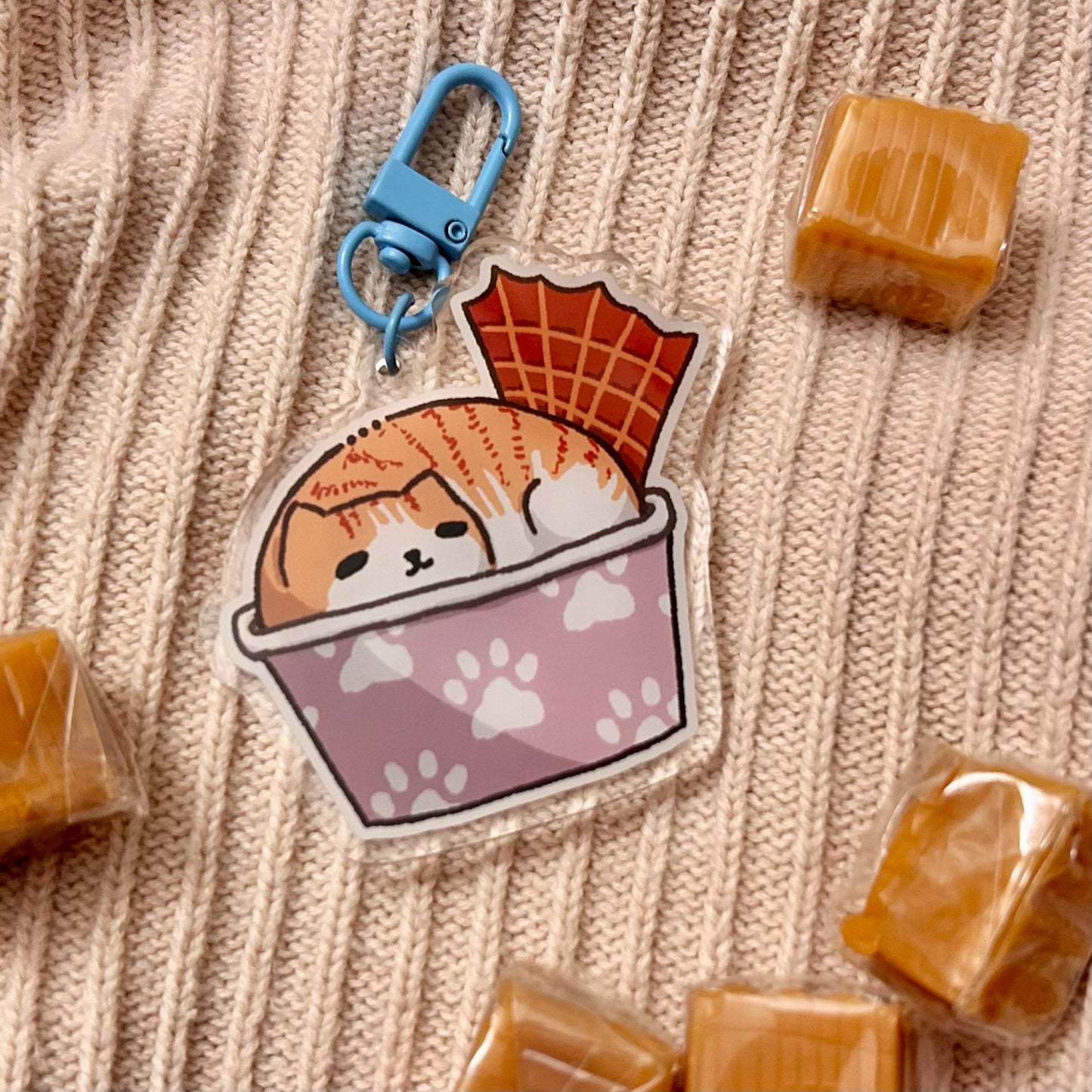 Chat Creme : Cat Ice Cream Keychain