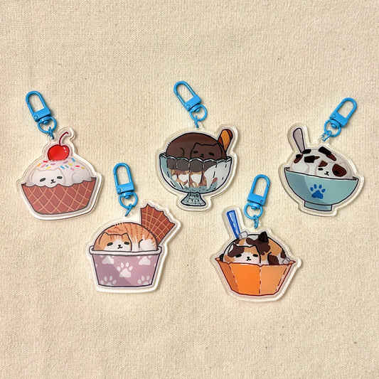 Chat Creme : Cat Ice Cream Keychain